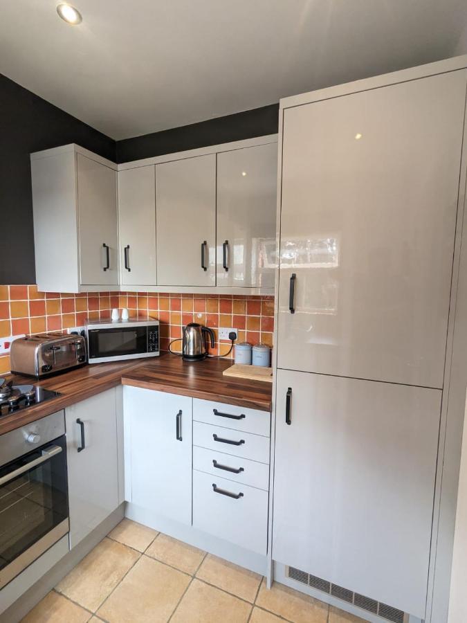 Stylish Modern Apartment, Free Secure Parking Allesley Eksteriør billede