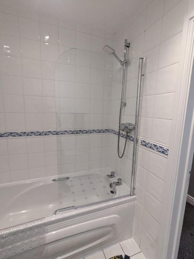 Stylish Modern Apartment, Free Secure Parking Allesley Eksteriør billede