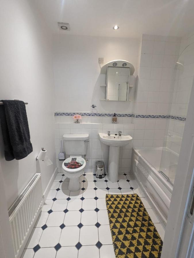 Stylish Modern Apartment, Free Secure Parking Allesley Eksteriør billede